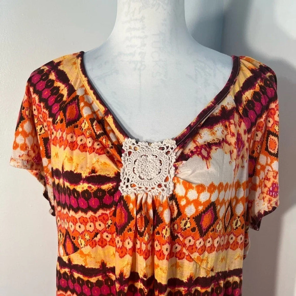 Bohemian style XL/1X ? Top. Crochet design at neckline. No tags see measurements - Picture 1 of 9